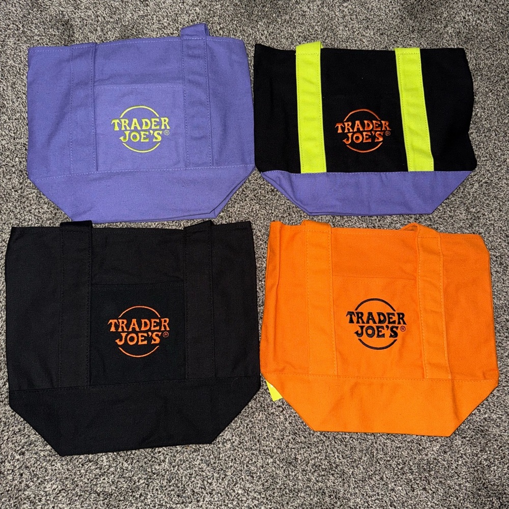Trader Joes Mini Halloween Canvas Tote Bag 4 Piece Set 2025